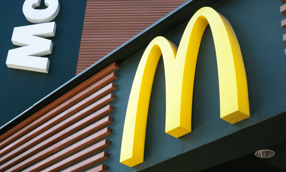 Mcdonald S Traz De Volta Personagem Dos Anos Para A O De Marketing