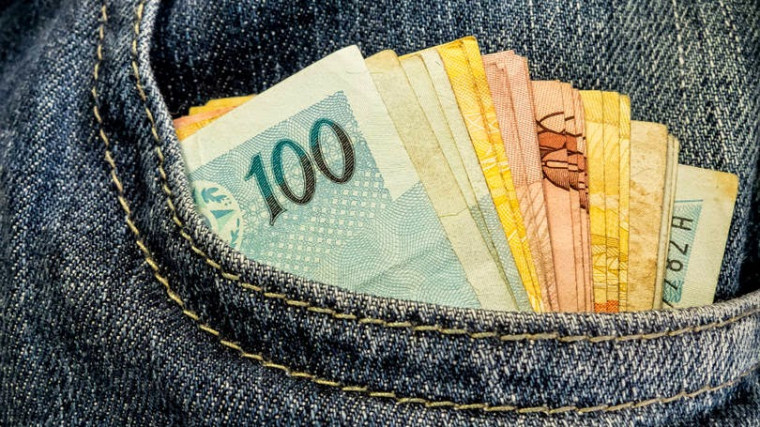 Salário mínimo de R$1.147 no próximo ano vêm sem ganho real