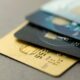 Cartões de crédito para score baixo e que exigem no máximo um salário mínimo de renda