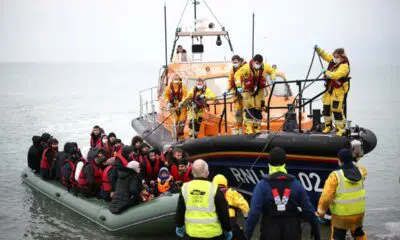 Naufrágio de bote de imigrantes no Canal da Mancha