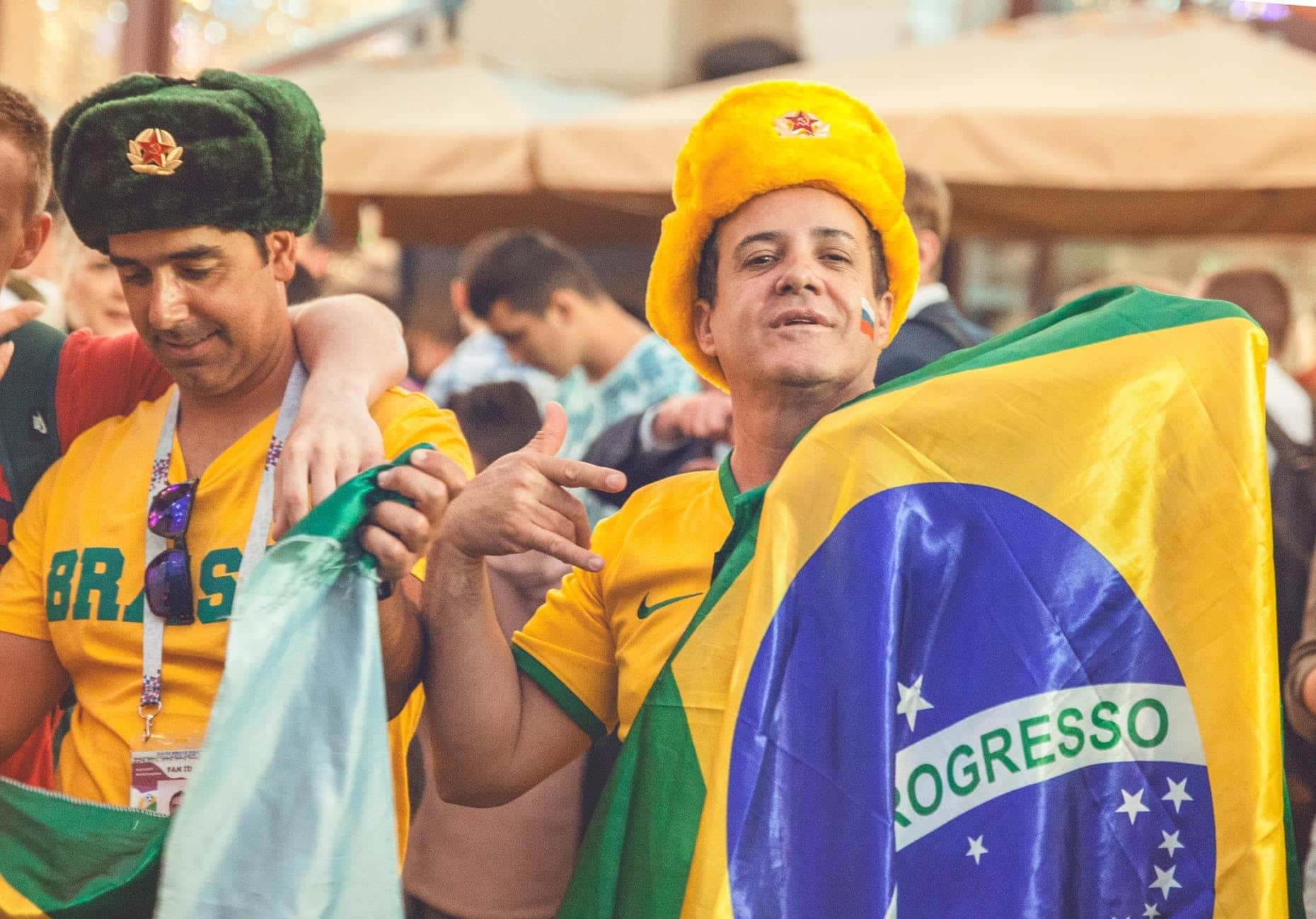 Jogos do Brasil na Copa serão no meio da semana e internet já comemora  'folgas', confira