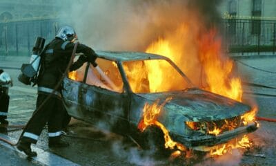 Perigo de carros que pegam fogo espontaneamente.