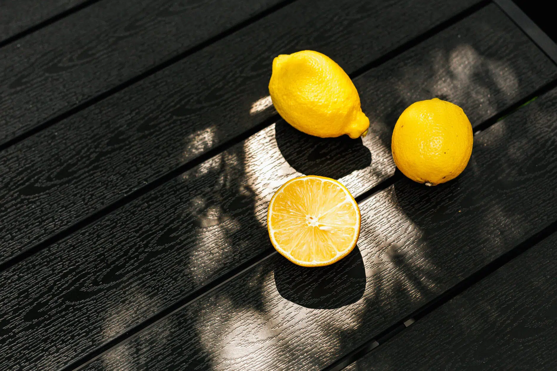 Como armazenar as cascas do limão para o consumo