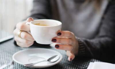 Café salgado? Entenda por que as pessoas têm tomado a bebida com sal