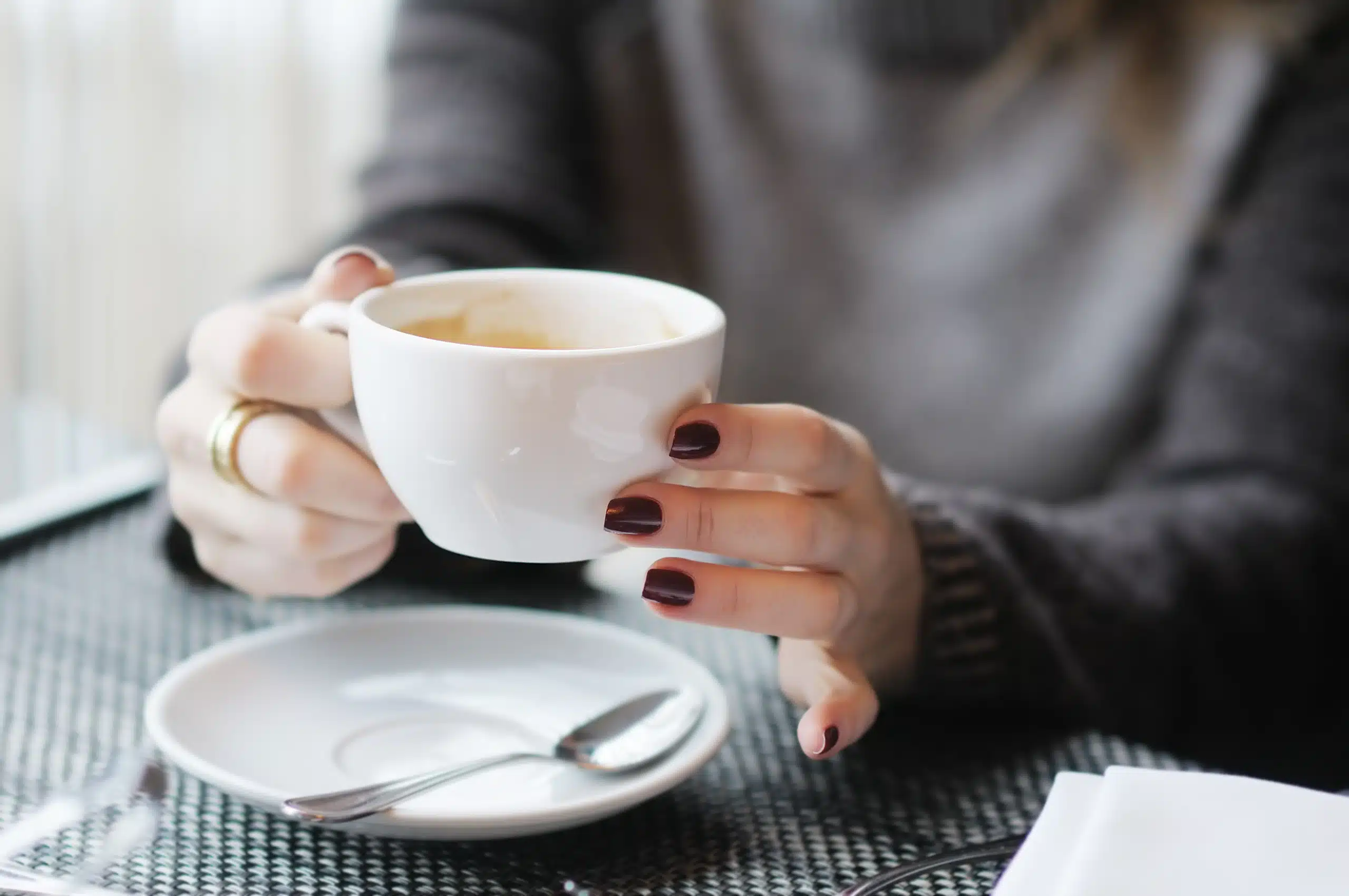 Café salgado? Entenda por que as pessoas têm tomado a bebida com sal