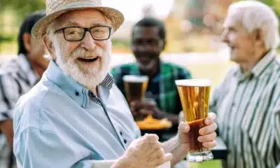 Gosta de beber? Entenda a ligação entre a doença de Alzheimer e a cerveja
