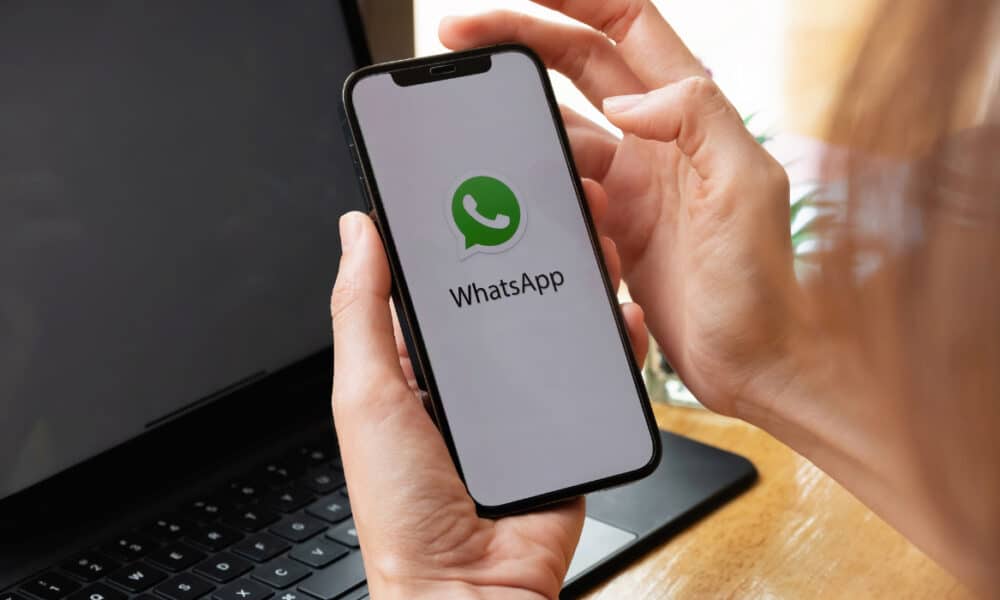 How to make sure your WhatsApp audios are only between the two of you