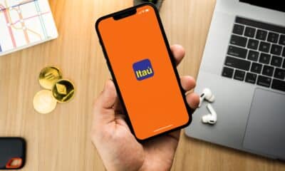 Banco Itaú lança o programa 'iPhone para Sempre'.