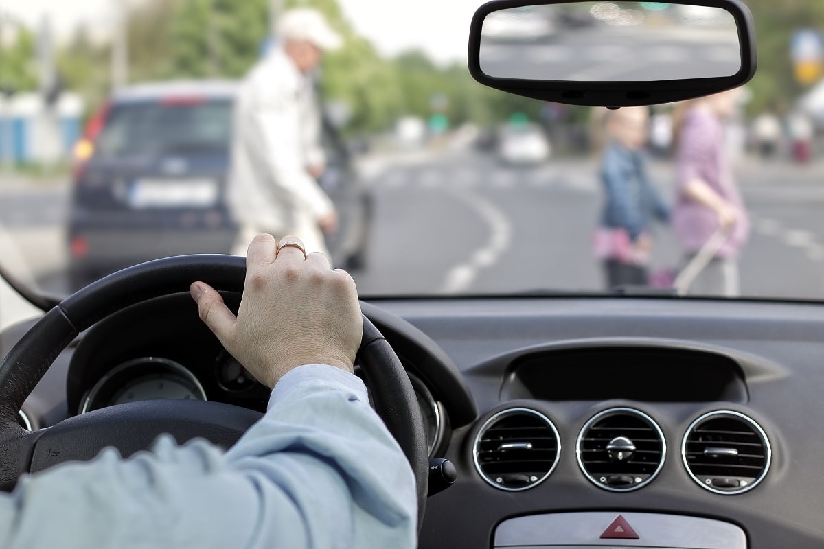 Sognare Di Investire Una Persona Con L'auto Teoria x Realidade: os pedestres realmente são prioridade no trânsito?