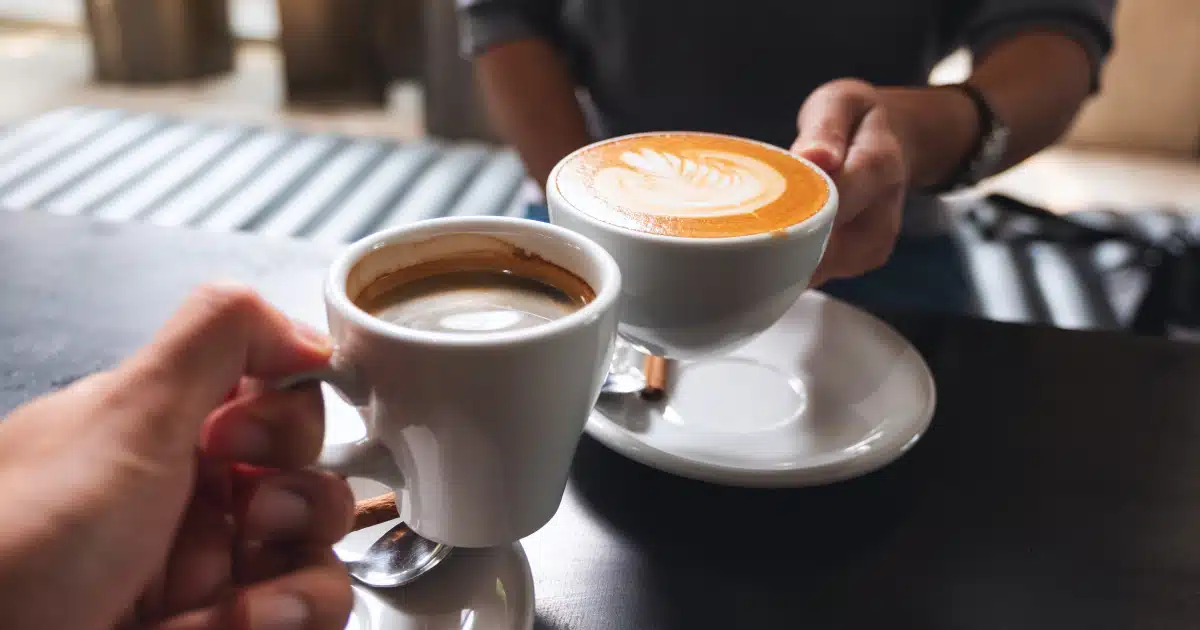 Você sabia que há um horário perfeito para tomar café? Descubra mais detalhes: