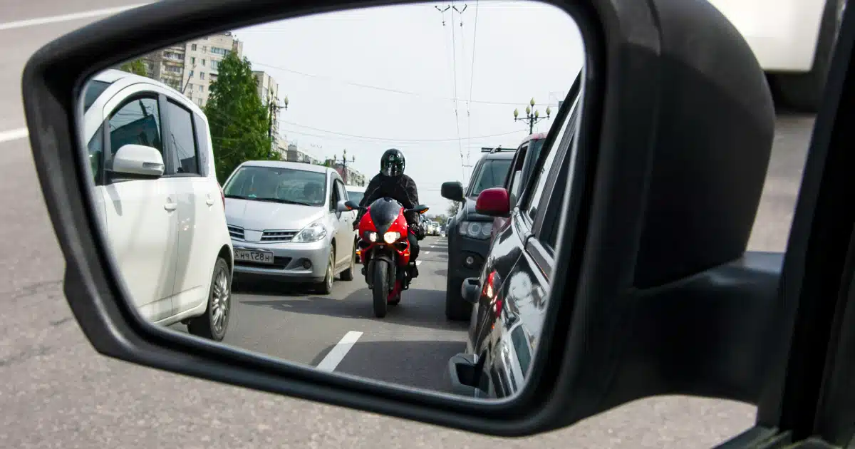 Confira as mudanças nas leis para motociclistas