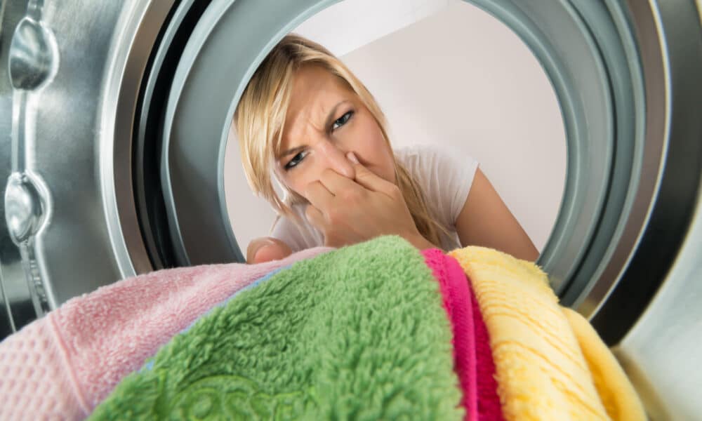 Clothes smell bad after washing 3 reasons and solutions Time News