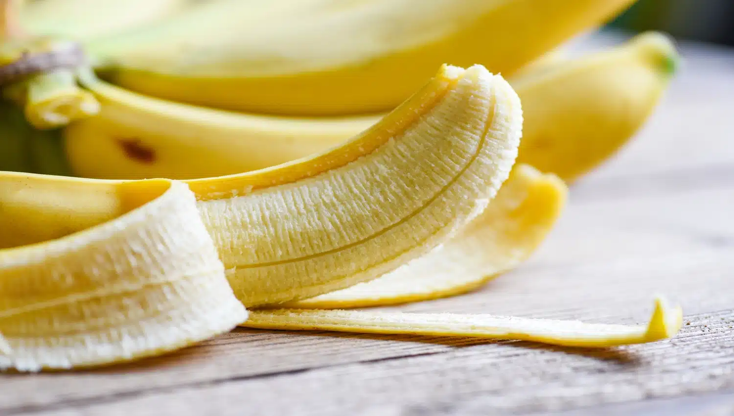 Mitos e Verdades : conheça os múltiplos benefícios da banana - RecordTV -  R7 Domingo Espetacular