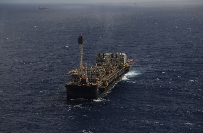 PetroRio anuncia 2,5 mil barris de óleo por dia em poço no campo de polvo